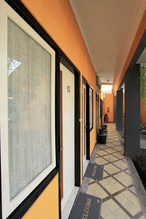 Guest House Rumah Wahidin Syariah Probolinggo Exterior foto